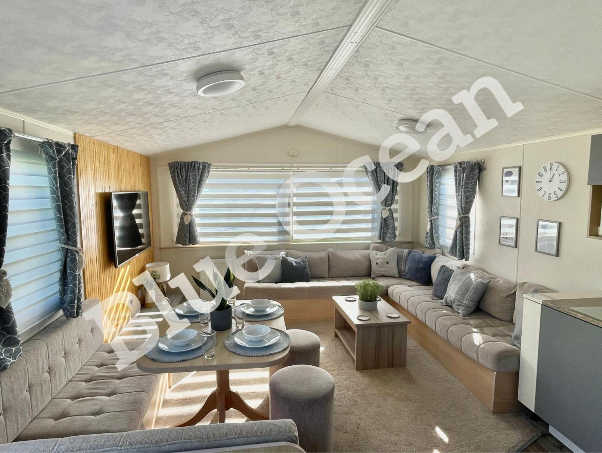 Blue Ocean Caravan * Morecambe